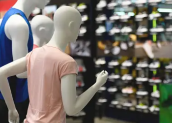 Choosing the Right Fit: Tips for Finding Workout Clothing for You