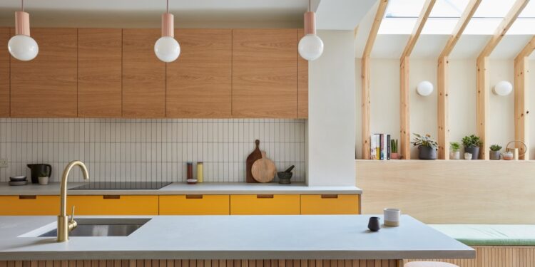 Renew and Refresh: Tips for Kitchen Cabinet Refinishing in Toronto