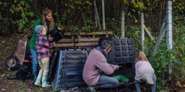 5 methods to disposing yard waste