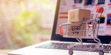 Smart Strategies for Online Shopping in the Digital Age