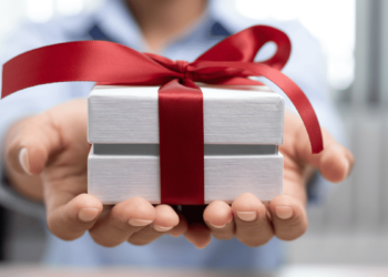 Unveiling Corporate Gifts in Dubai: Enhancing Business Relationships