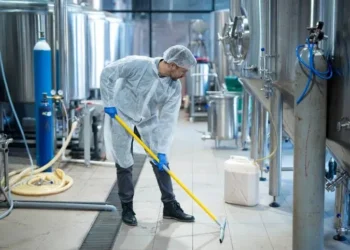 The Essential Guide to Bulk Lab Coats: Quality, Quantity, and Cost-Effectiveness