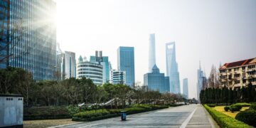 Why Now is the Perfect Time to Buy a Flat in Dubai