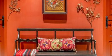 Transform Your Home’s Entryway with Architectural Flair