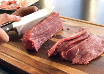 Preparing Game Meat: Trimming, Slicing, and Storage Tip