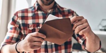 Direct Mail Marketing Services: The Power of Postcards in Modern Marketing