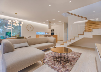 Staying in the City: How Serviced Apartments Offers Better Value for extended Business trips