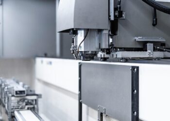 How Digital Manufacturing is Revolutionizing Industry Standards