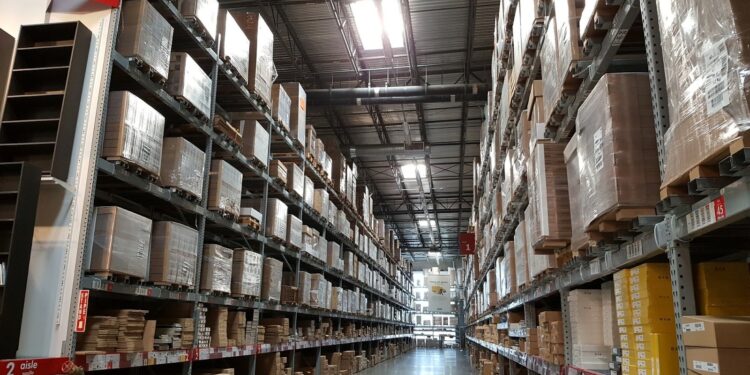 8 Tips for Achieving a High-Performing Warehouse Layout