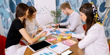 Strategic IT Solutions: How Tailored Services Boost Business Performance