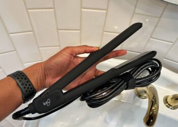 10 Important Steps to Straighten Natural Black Hair at Home