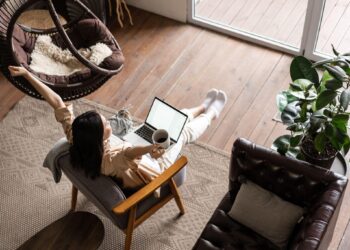 Work in 2025: Flexibility, Technology, and Remote Work