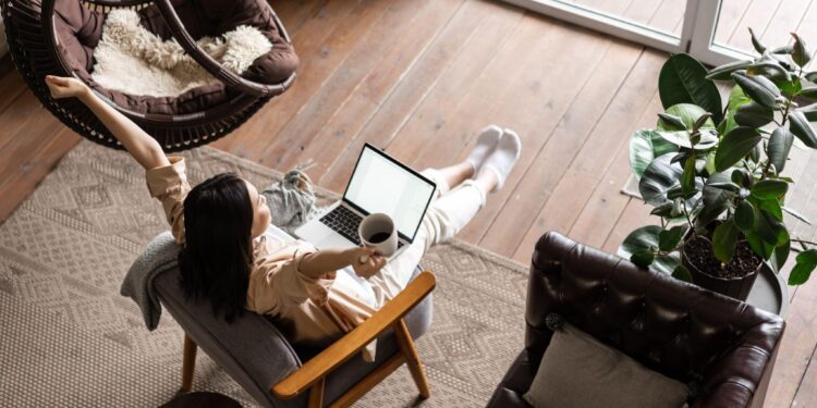 Work in 2025: Flexibility, Technology, and Remote Work