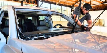 The Benefits of Professional Auto Glass Services at Your Doorstep