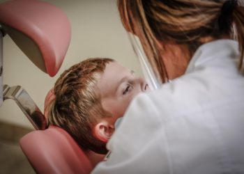 Top 6 Qualities to Look for in the Best Dentist for Kids