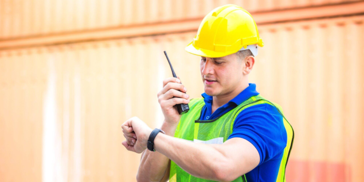 The Benefits of Two Way Radios in Emergency Situations