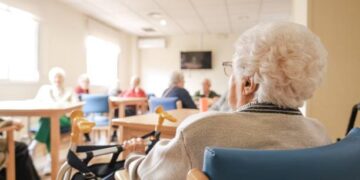 What to Consider When Choosing a Senior Care Facility