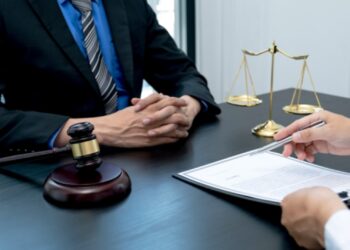 Navigating Corporate Law: A Guide to Commercial Lawyers in Sydney