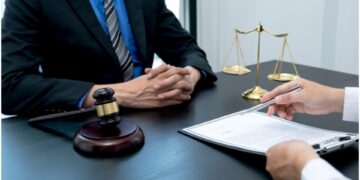 Navigating Corporate Law: A Guide to Commercial Lawyers in Sydney