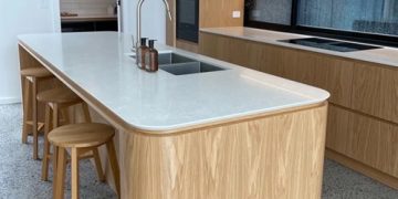 The Best Low Maintenance Benchtop Surfaces for Busy Kitchens