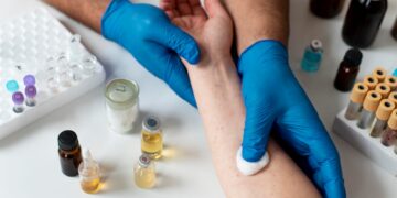 Mastering Wound Management: Essentials of Effective Wound Dressing Products