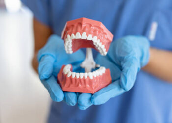 Top 5 Factors That Affect the Price of a Dental Crown