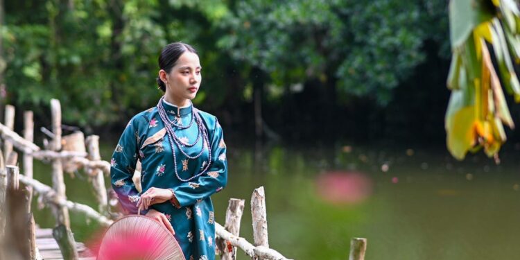 Embracing Sustainable Style with Women’s Bamboo Clothing