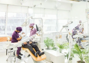 Smile Makeovers in Pune: How Cosmetic Dentistry Can Change Your Life