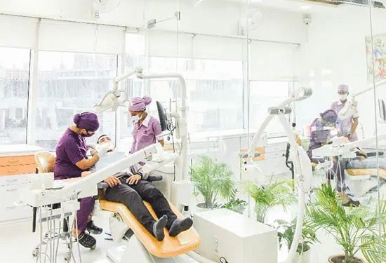 Smile Makeovers in Pune: How Cosmetic Dentistry Can Change Your Life