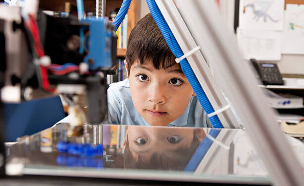 The Tech Behind the Print: Innovations in Large-Format Media Materials