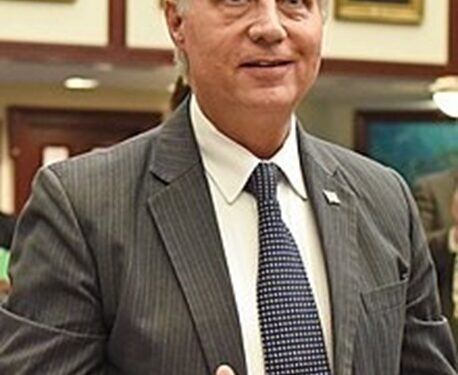 Championing Justice and Service: The Hallmarks of a True Leader