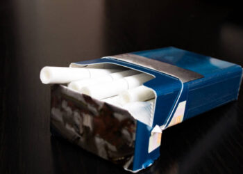 how many cigarettes in a pack