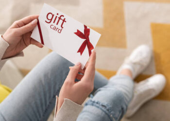 Discover the Perfect Surprise: The dUltimate Guide to Her Gift Card
