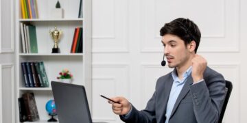 What Is A VoIP Phone Service And How Does It Improve Everyday Communication?