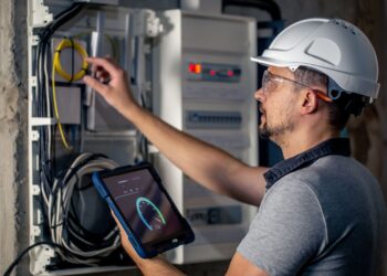 The Role of Electricians in Creating Energy-Efficient Homes