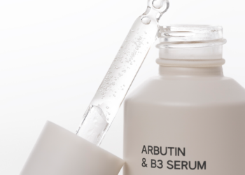 Understanding the Benefits and Uses of Arbutin Serum