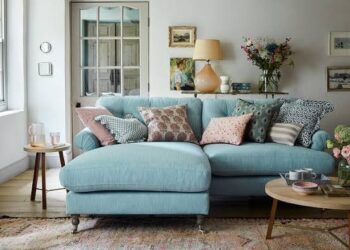 Choosing Colors and Application Techniques for Luxury Interior Paint