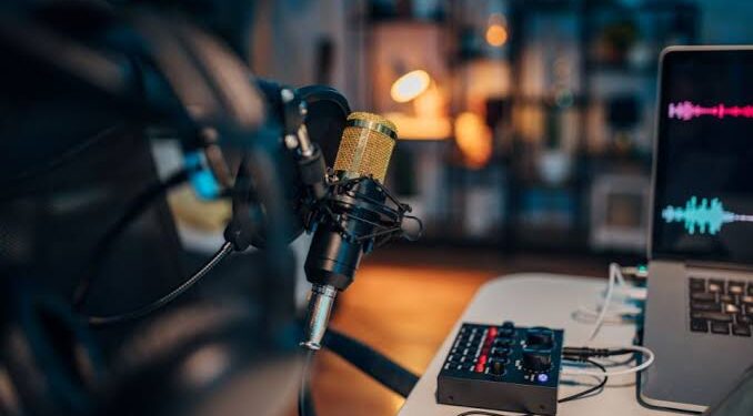 Live-Switching vs. Post-Production: How Podcast Studios Slash Editing Costs